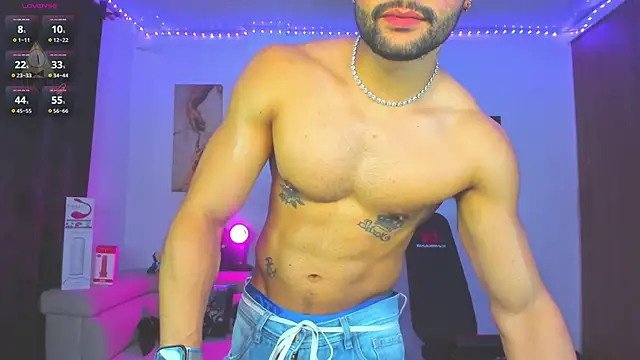 Snapshot of JordanRossie chatting on 7, 10, 2025 JordanRossie online show from 7, 10, 2025