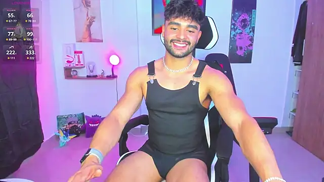 Snapshot of JordanRossie chatting on 10, 10, 2025 JordanRossie online show from 10, 10, 2025