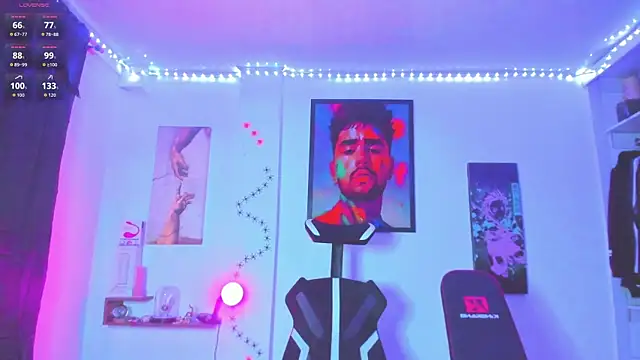 Snapshot of JordanRossie chatting on 18, 10, 2025 JordanRossie online show from 18, 10, 2025