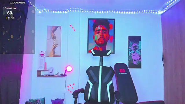 Snapshot of JordanRossie chatting on 20, 10, 2025 JordanRossie online show from 20, 10, 2025