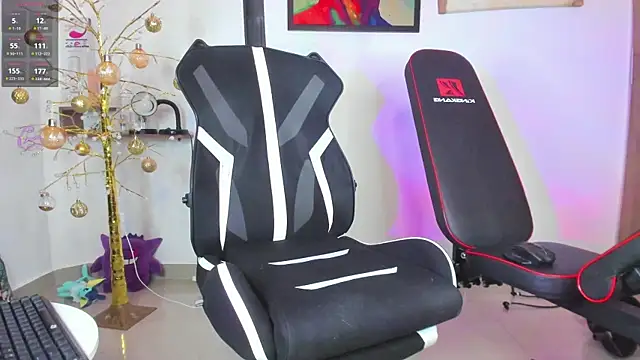 Snapshot of JordanRossie chatting on 13, 12, 2025 JordanRossie online show from 13, 12, 2025