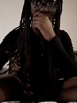 Snapshot of unknownleah chatting on 13, 9, 2025 unknownleah online show from 13, 9, 2025