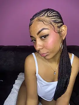 PrettyTiana  online show from 15, 11, 2025