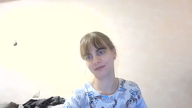 Snapshot of Loriven chatting on 28, 9, 2025 Loriven online show from 28, 9, 2025