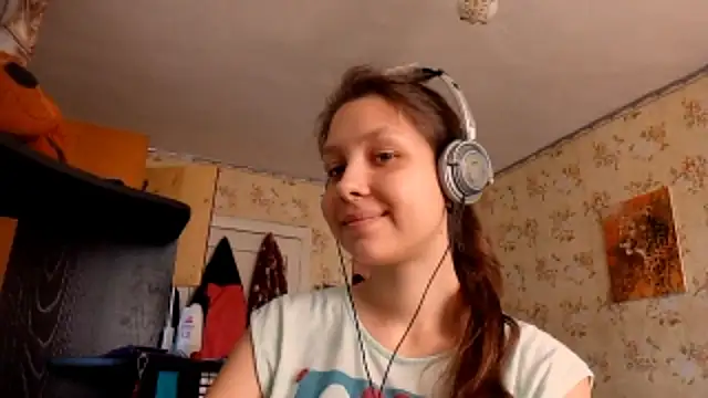 QutieDaSweet online show from 19, 9, 2025