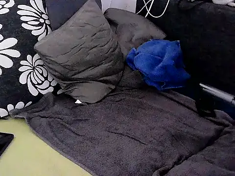 IncredibleGlaze78 online show from 16, 1, 2026