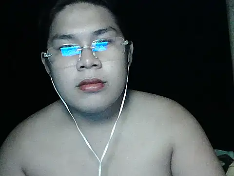 Snapshot of Huntrix2025 chatting on 25, 5, 2026 Huntrix2025 online show from 25, 5, 2026