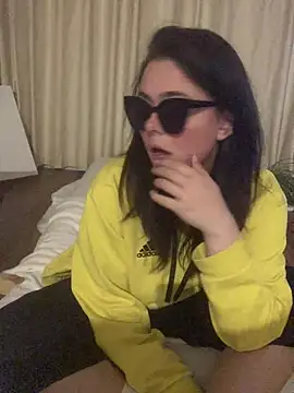 Mia Winters online show from 14, 6, 2026