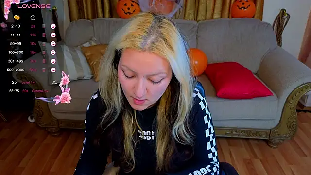 JuicyLullu online show from 25, 10, 2025