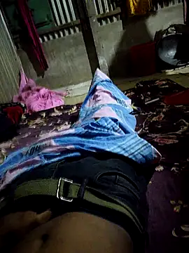 Snapshot of MadForU chatting on 13, 9, 2025 MadForU online show from 13, 9, 2025