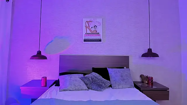 Snapshot of cloehill_ chatting on 11, 11, 2025 cloehill online show from 11, 11, 2025