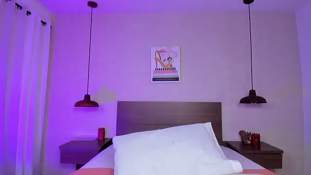 Snapshot of cloehill_ chatting on 14, 12, 2025 cloehill online show from 14, 12, 2025