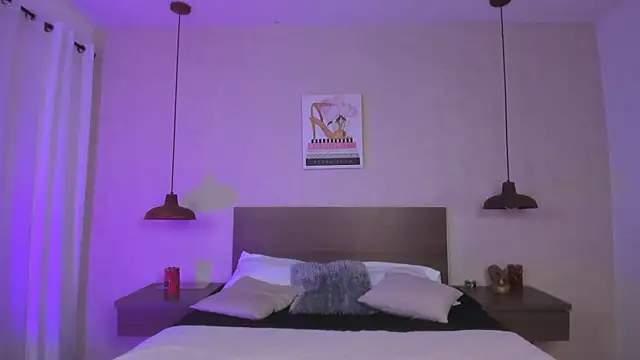 Snapshot of cloehill_ chatting on 15, 12, 2025 cloehill online show from 15, 12, 2025