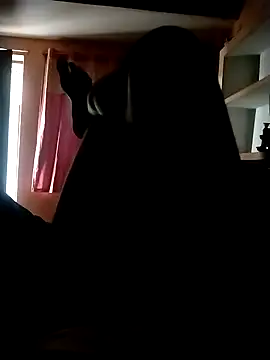 Snapshot of monarani5986 chatting on 24, 10, 2025 monarani5986 online show from 24, 10, 2025