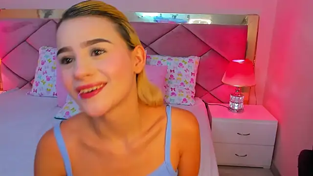 ChloeLaurentt online show from 19, 3, 2026