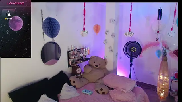 danny 1hotcute online show from 24, 6, 2026