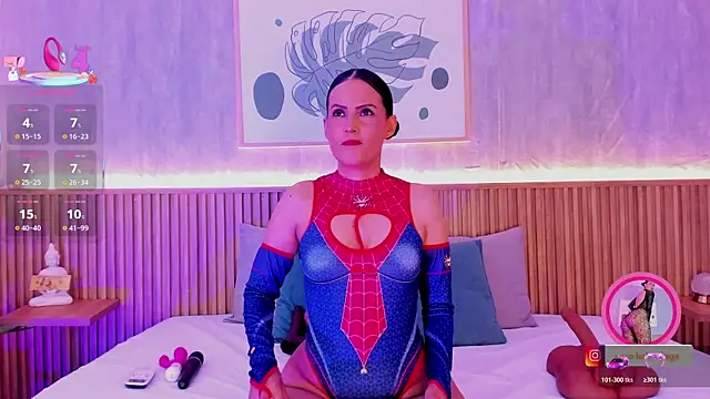 Snapshot of Coco-balenciaga chatting on 25, 10, 2025 Coco-balenciaga online show from 25, 10, 2025