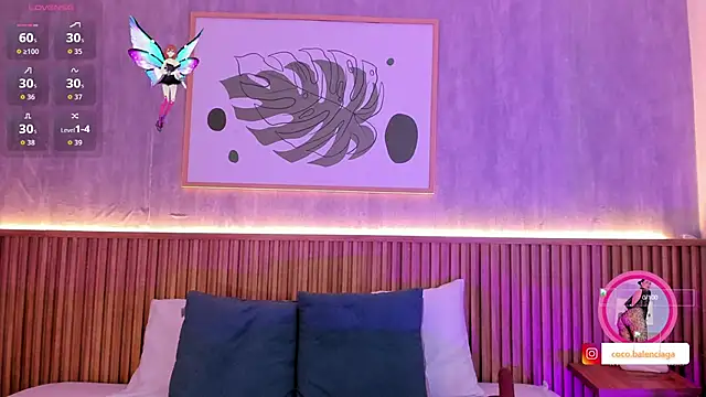 Snapshot of Coco-balenciaga chatting on 30, 10, 2025 Coco-balenciaga online show from 30, 10, 2025