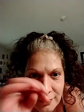 LilTinyWoman online show from 9, 10, 2025