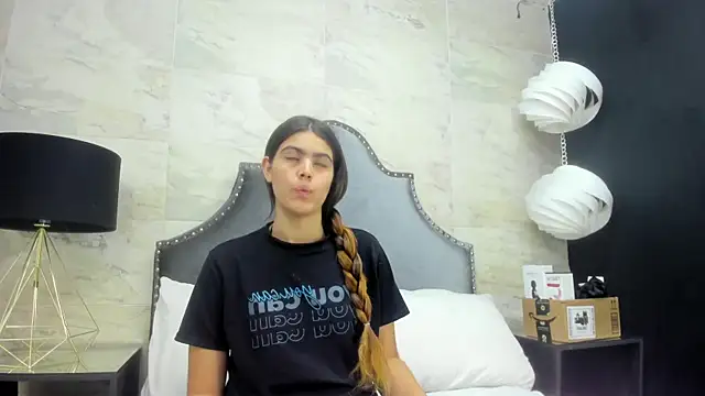 Snapshot of isabel_09 chatting on 10, 7, 2026 isabel 09 online show from 10, 7, 2026