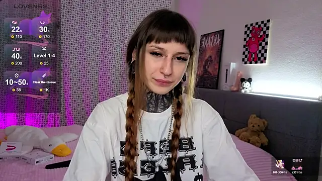 LilithPoison online show from 19, 12, 2025