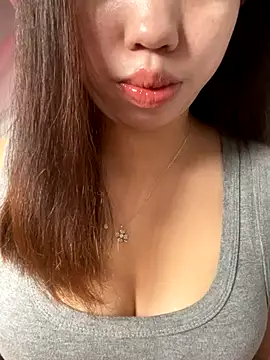 Snapshot of Rose-babyx chatting on 15, 12, 2025 Rose-babyx online show from 15, 12, 2025