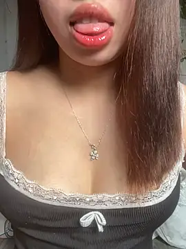 Snapshot of Rose-babyx chatting on 29, 3, 2026 Rose-babyx online show from 29, 3, 2026