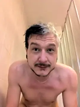 Snapshot of cruiserpup chatting on 22, 11, 2025 cruiserpup online show from 22, 11, 2025