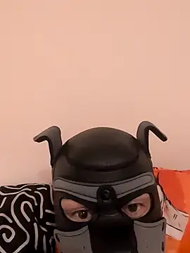 Snapshot of cruiserpup chatting on 14, 12, 2025 cruiserpup online show from 14, 12, 2025