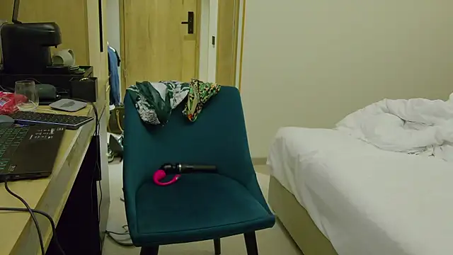 Snapshot of LustfulSin_ chatting on 1, 11, 2025 LustfulSin online show from 1, 11, 2025