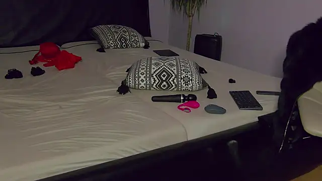 Snapshot of LustfulSin_ chatting on 3, 11, 2025 LustfulSin online show from 3, 11, 2025