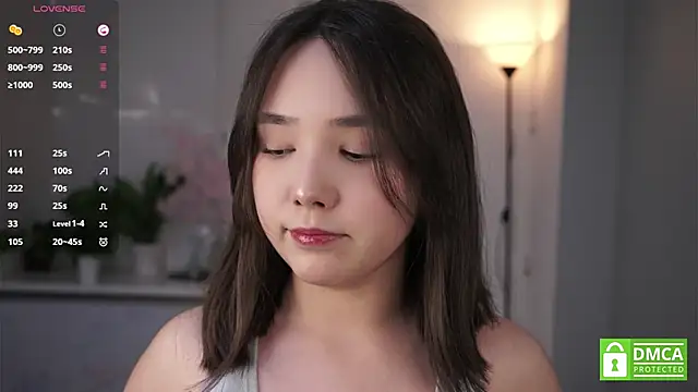 RenaeConnerley online show from 21, 11, 2025