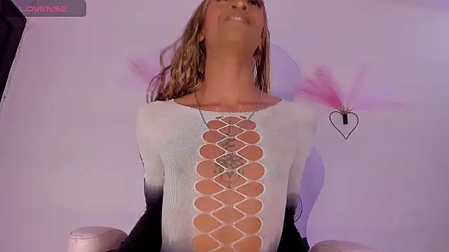 Mia royal online show from 23, 2, 2026