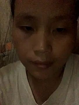 Snapshot of huong-18 chatting on 25, 9, 2025 huong-18 online show from 25, 9, 2025