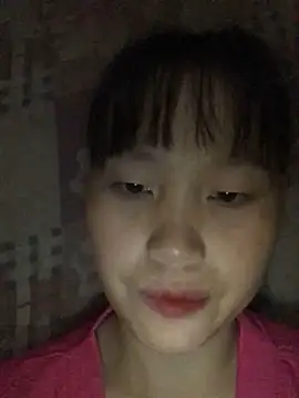 Snapshot of huong-18 chatting on 30, 9, 2025 huong-18 online show from 30, 9, 2025