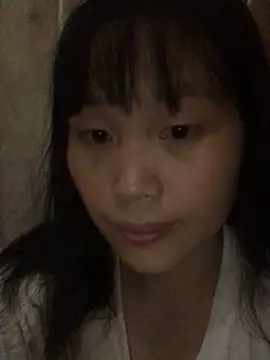 Snapshot of huong-18 chatting on 1, 10, 2025 huong-18 online show from 1, 10, 2025