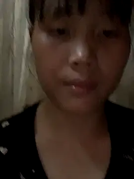 Snapshot of huong-18 chatting on 16, 10, 2025 huong-18 online show from 16, 10, 2025