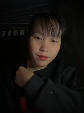 Snapshot of huong-18 chatting on 29, 11, 2025 huong-18 online show from 29, 11, 2025