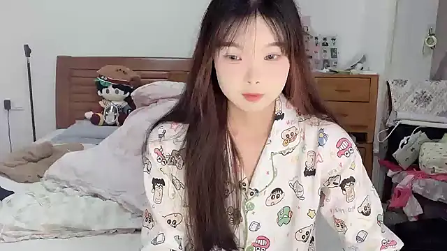 Snapshot of Akong11 chatting on 2, 10, 2025 Akong11 online show from 2, 10, 2025