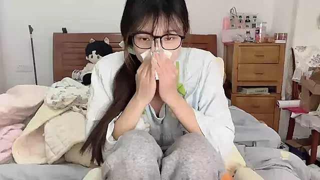 Snapshot of Akong11 chatting on 27, 11, 2025 Akong11 online show from 27, 11, 2025