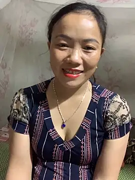 Snapshot of _losrt_cherry_ chatting on 6, 10, 2025 losrt cherry online show from 6, 10, 2025