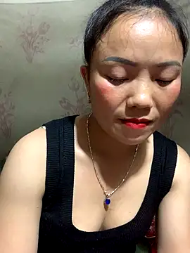 Snapshot of _losrt_cherry_ chatting on 11, 10, 2025 losrt cherry online show from 11, 10, 2025