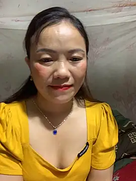 Snapshot of _losrt_cherry_ chatting on 13, 10, 2025 losrt cherry online show from 13, 10, 2025