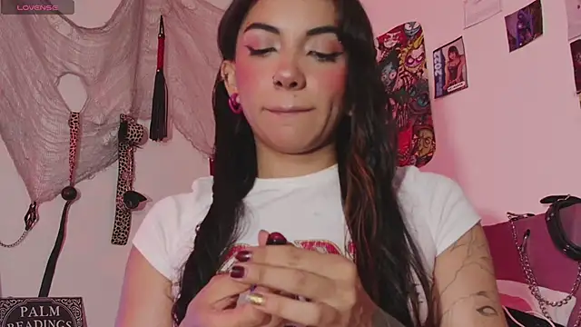 agathaaiko6 online show from 8, 1, 2026