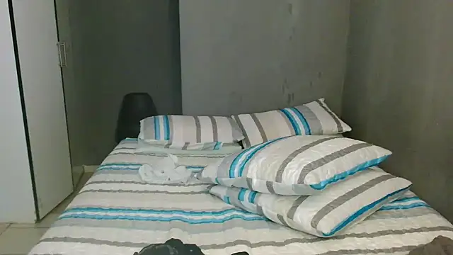 Lillyan N online show from 13, 4, 2026