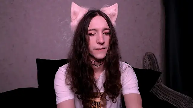 Snapshot of SilverMuse_ chatting on 30, 10, 2025 SilverMuse online show from 30, 10, 2025