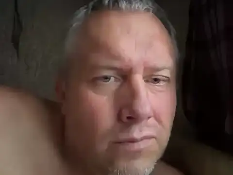 Snapshot of evulis1 chatting on 15, 9, 2025 evulis1 online show from 15, 9, 2025