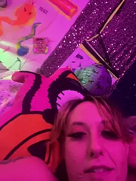 darnette daisy online show from 8, 11, 2025