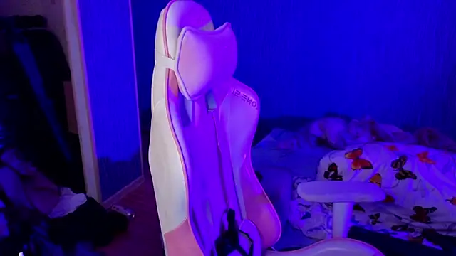 bekvafluttershy online show from 26, 11, 2025