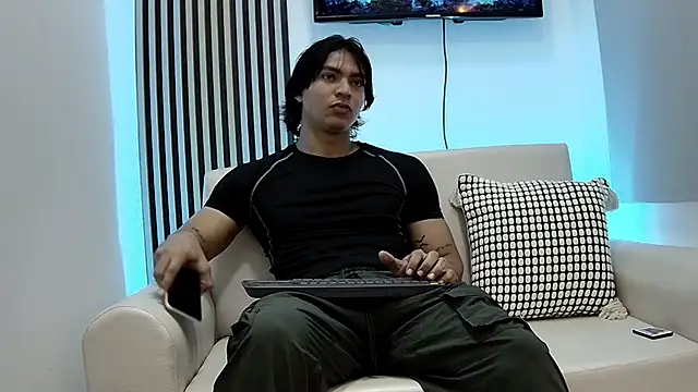 toji luxxer online show from 15, 9, 2025